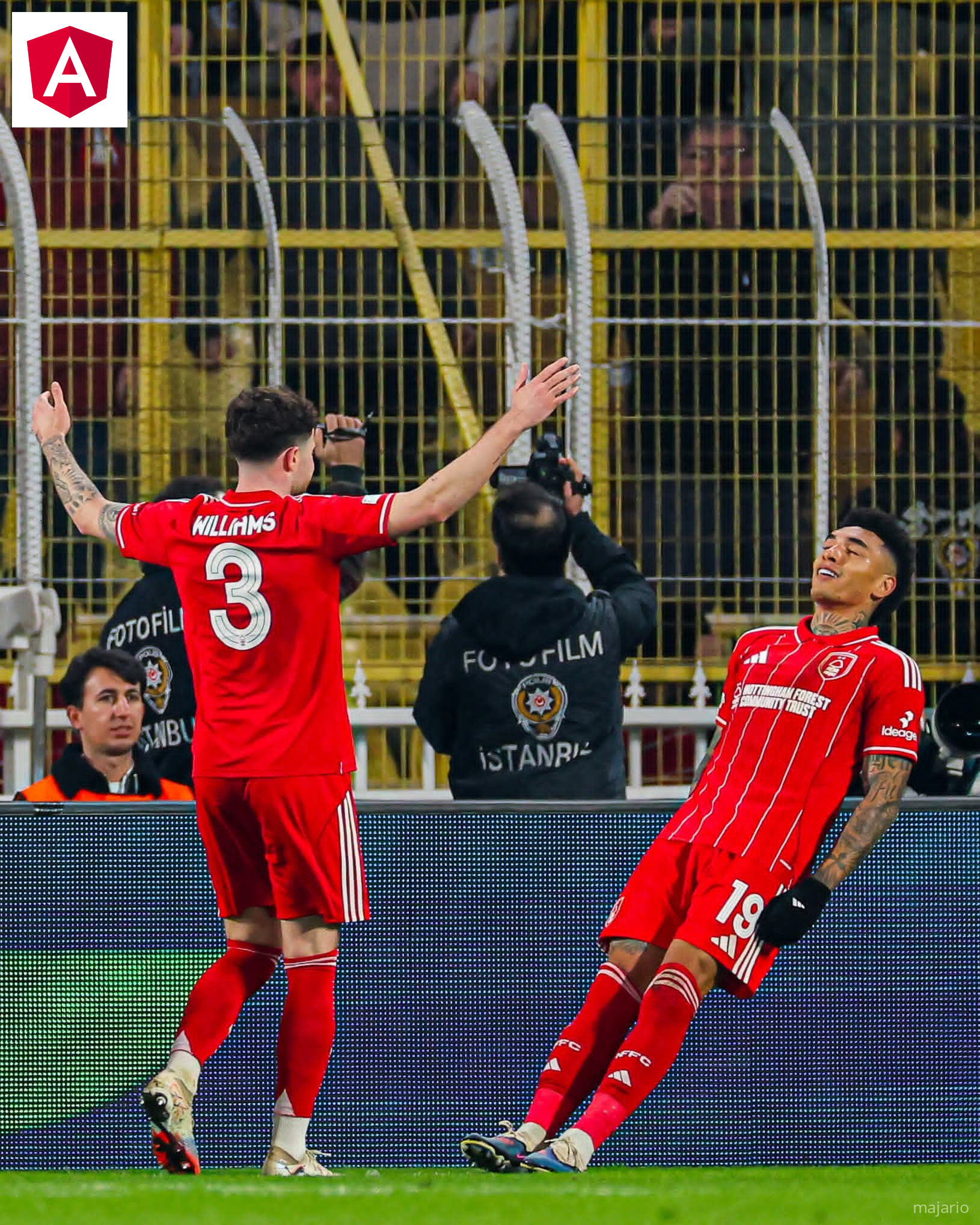 Nottingham Forest beat Fenerbahçe 3-0 in the first leg of their UEL knockouts playoffs tie.